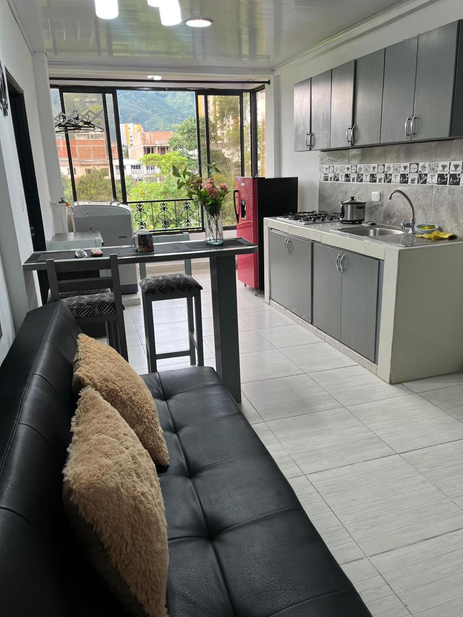 Apartamentos Family ซานตาโรซา เดกาบัล ภายนอก รูปภาพ